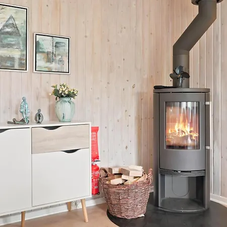 Dejligt Med Stor Terrasse Sj506