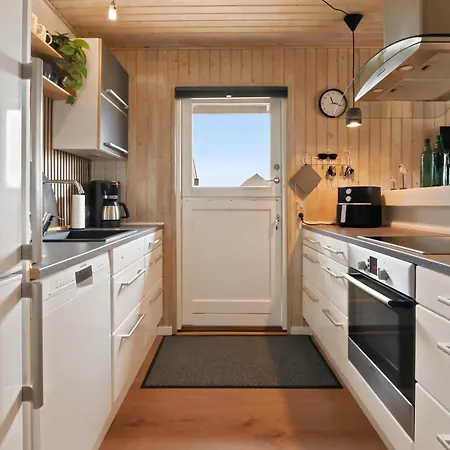 Dejligt Med Stor Terrasse Sj506