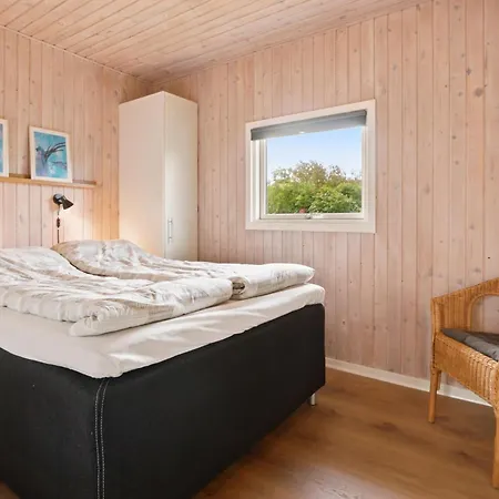 Dejligt Med Stor Terrasse Sj506